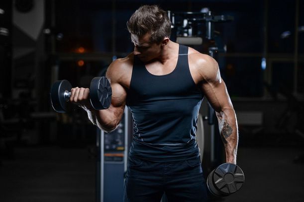 El preocupante efecto del Synthol: riesgos para la salud y creciente tendencia en el culturismo